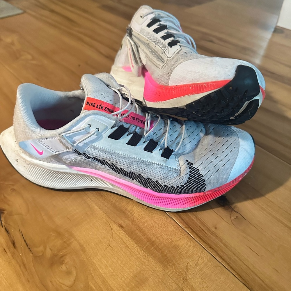 Nike Fly Ease Athletic Shoes with Breathable Mesh